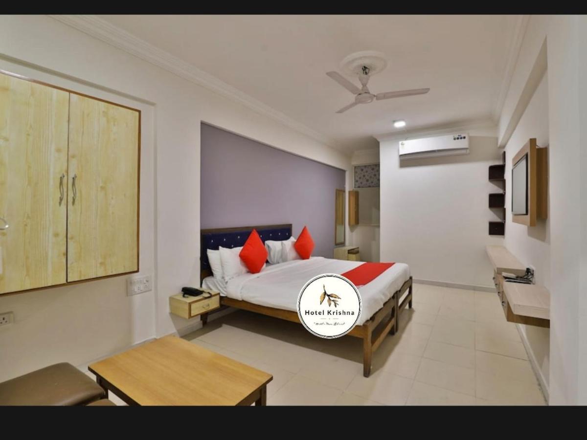 Hotel Krishna 아흐메다바드 외부 사진